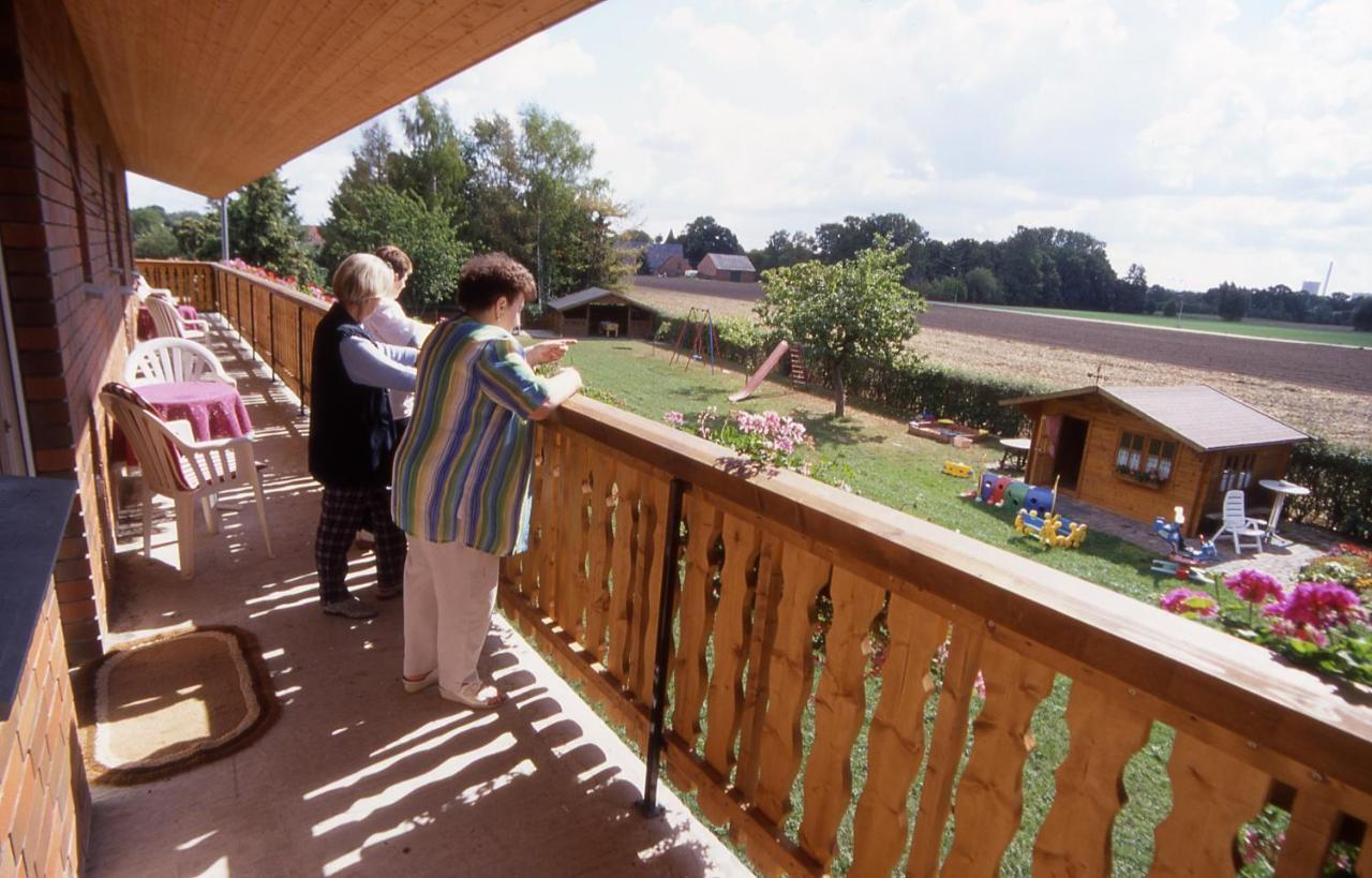 Ferienhof Meyer Landhotel Petershagen Extérieur photo